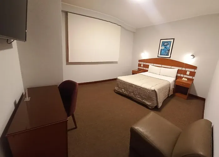 Hotel Javier Prado Inn
