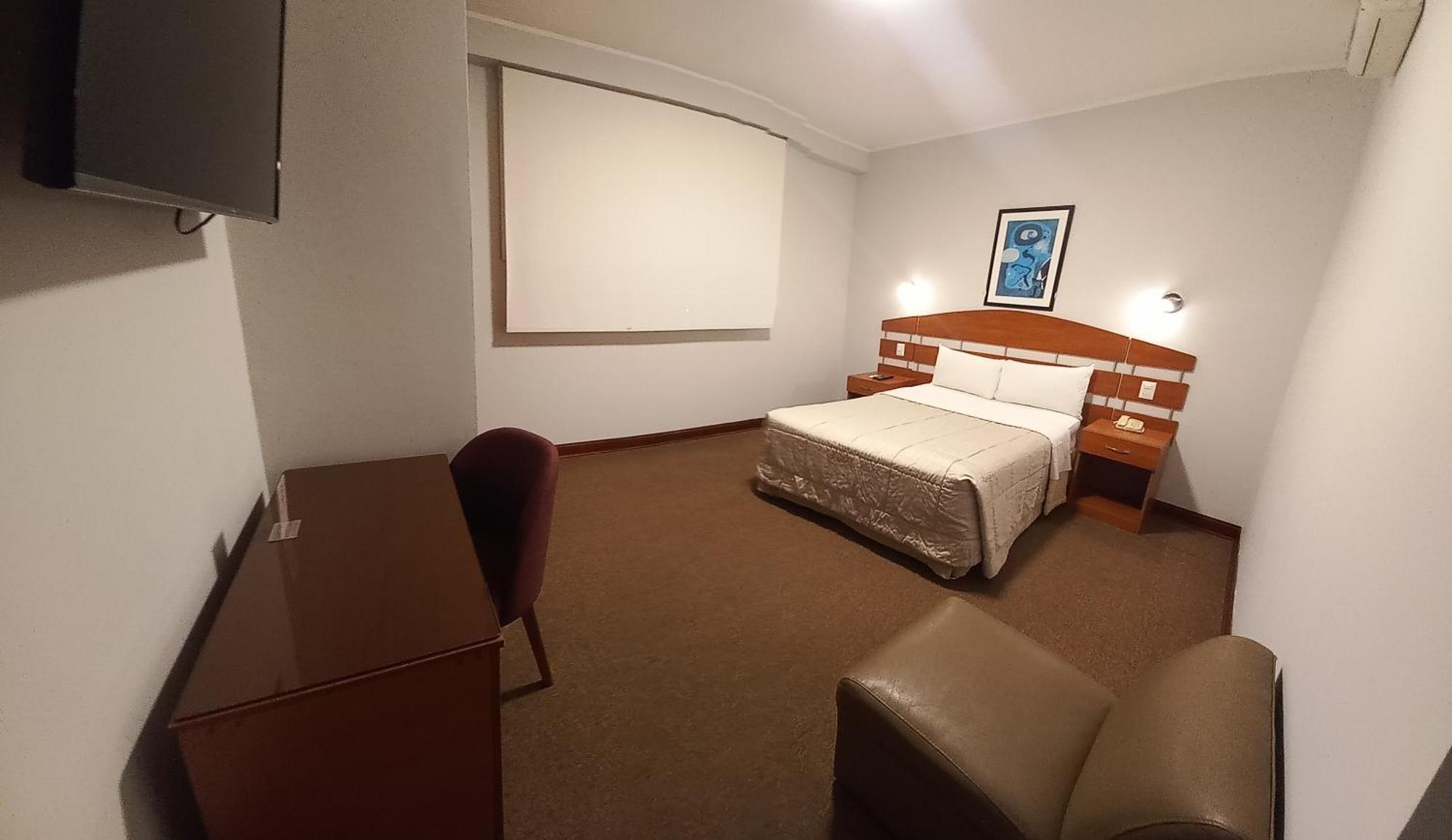 Hotel Javier Prado