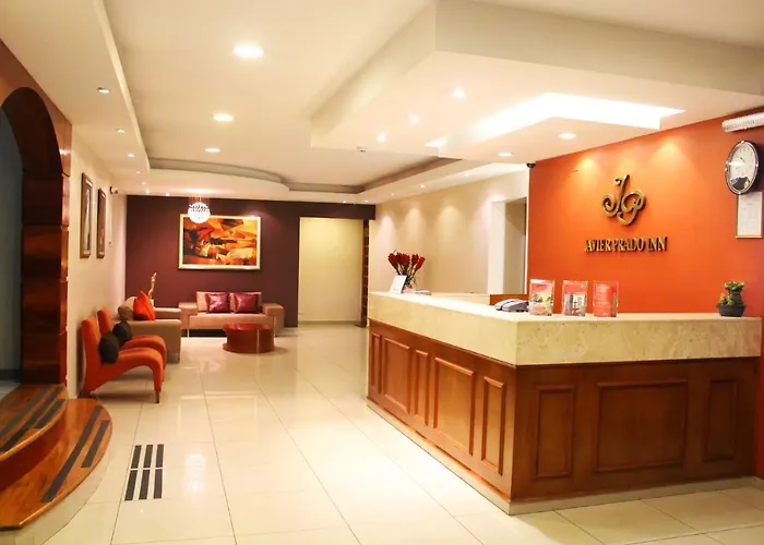 HOTEL Javier Prado Inn