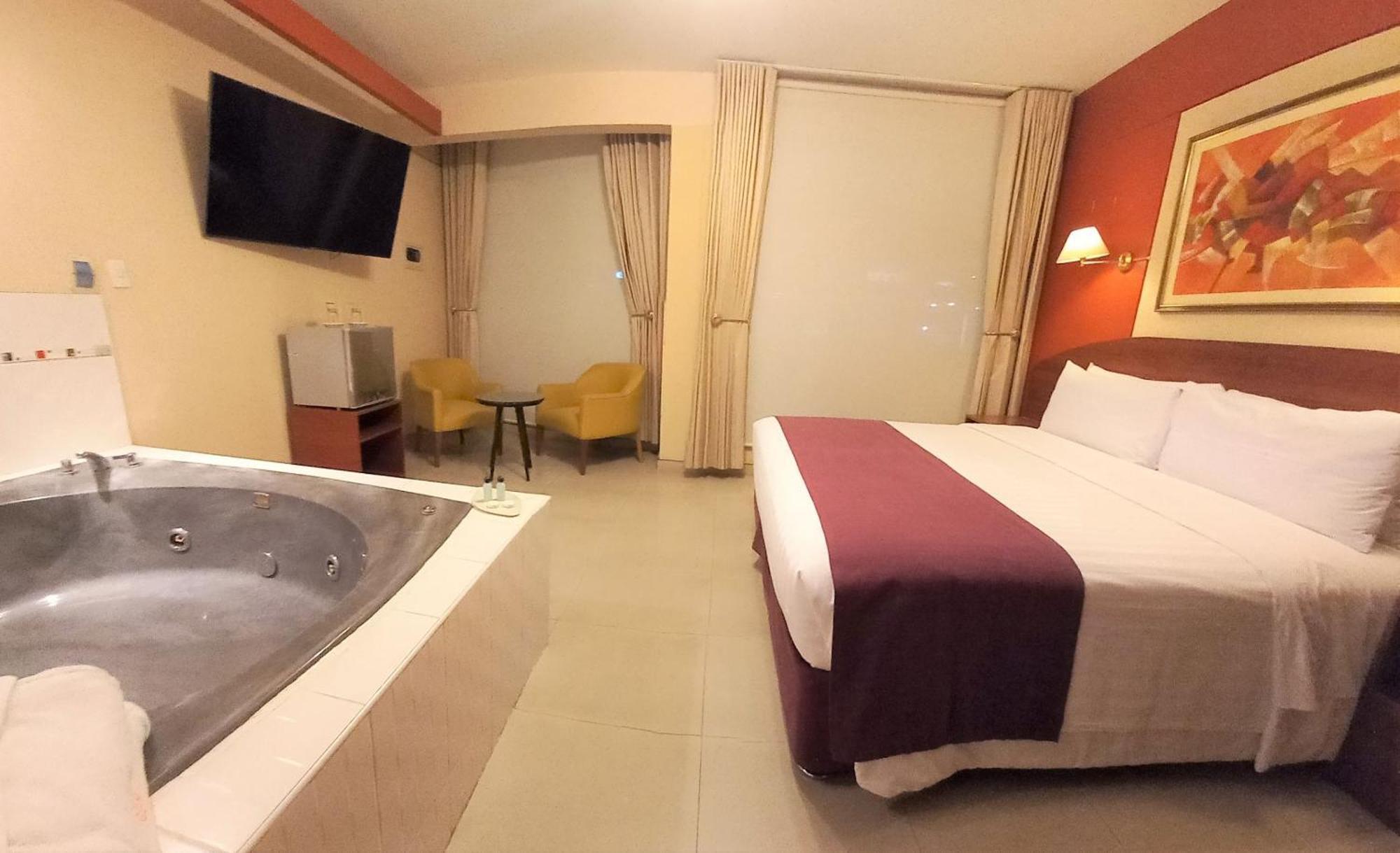 Hotel Javier Prado Lima