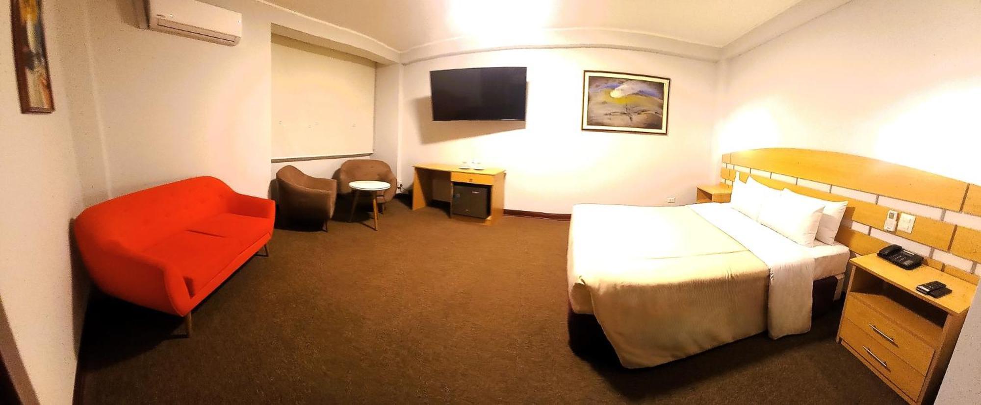 Javier Prado Hotel Lima