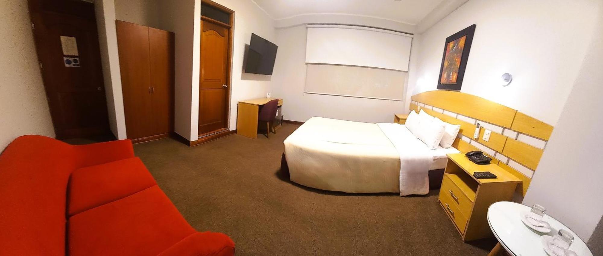 Hotel Javier Prado 3*