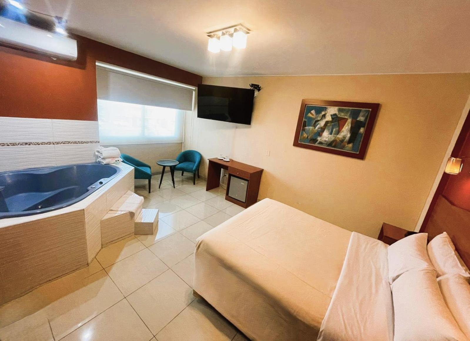 Javier Prado Hotel Lima